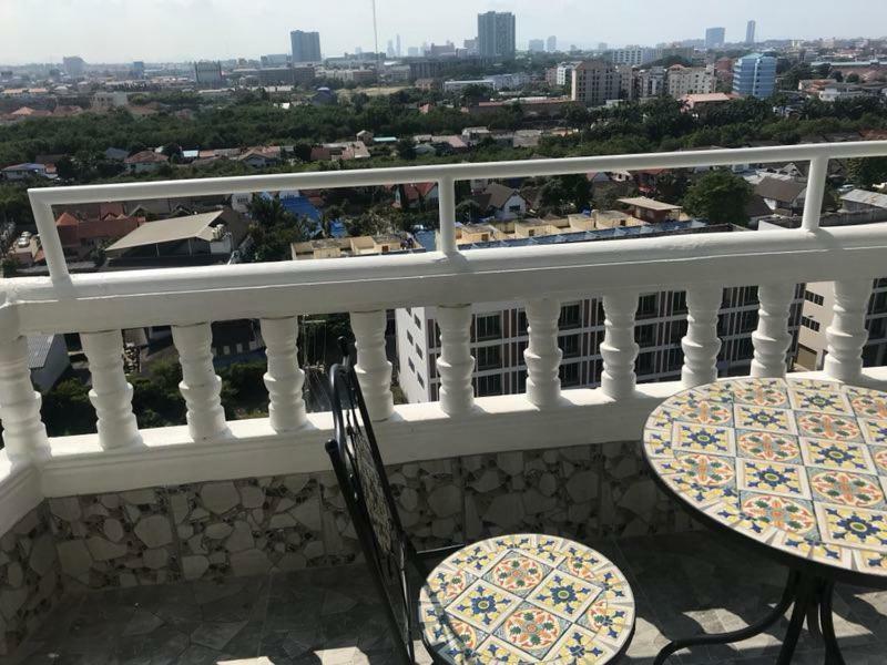 尼兰国际公寓 Nirun Apartment Pattaya