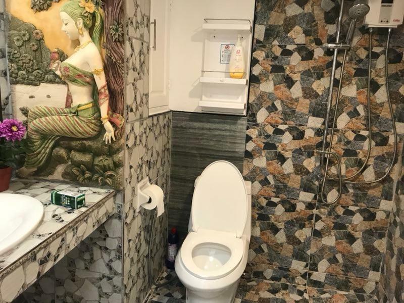 尼兰国际公寓 Nirun Apartment